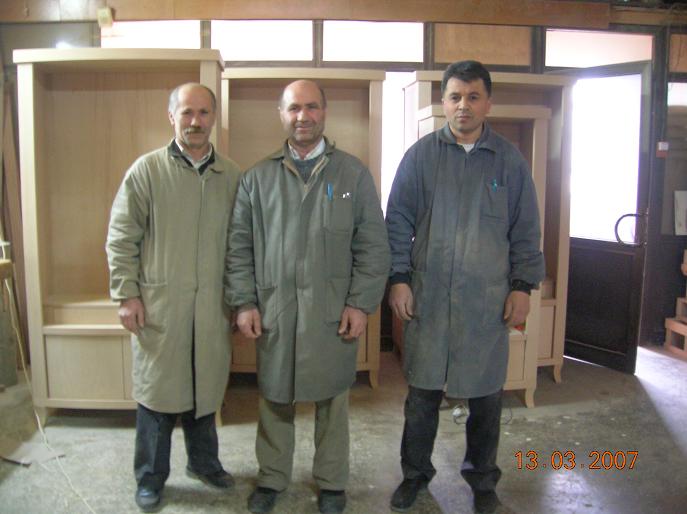 KAMLOULLARI MOBLYA 